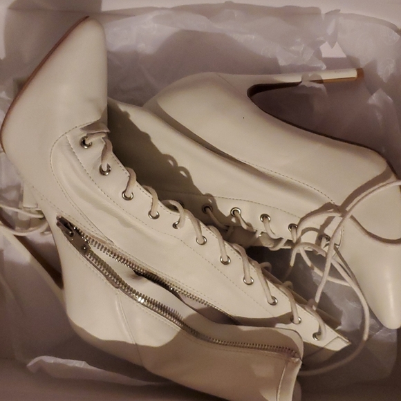 Booties - Picture 4 of 5